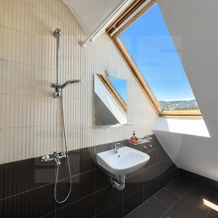 Apartment 1br Rooftop Cityscape *